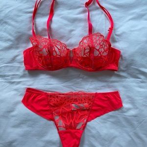 Neon Coral Simone Perele Bra and Panties Set 34B/S